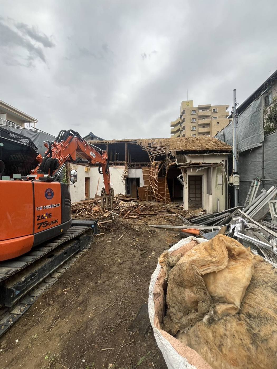 建屋解体の施工写真
